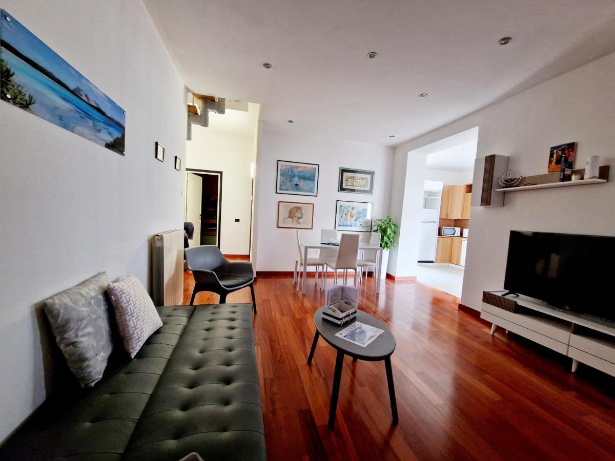 La Casa In Centro Apartment Olbia Exterior photo